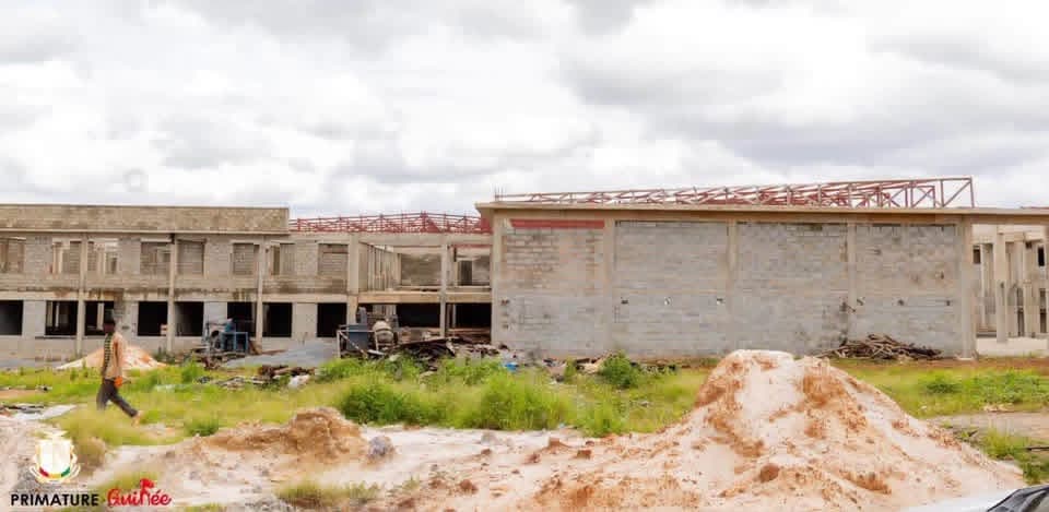 Le Premier ministre visite le chantier de l'Ecole nationale d'administration