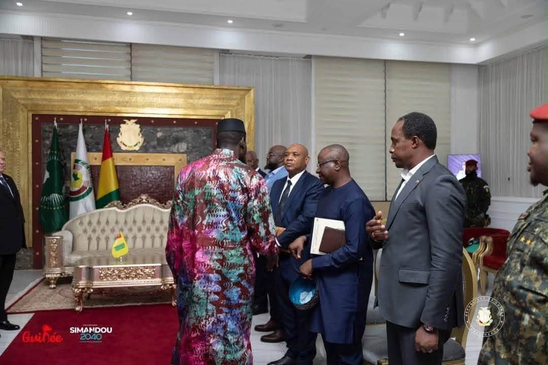 Simandou 2040 : le Chef de l'Etat, S.E Mamadi DOUMBOUYA, reçoit une délégation de RUSAL conduite par l'Ambassadeur de la Fédération de Russie en Guinée