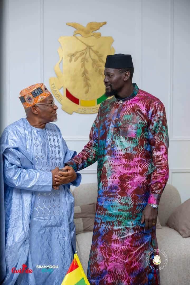 Vivre-ensemble en Guinée : le Président Mamadi DOUMBOUYA échange avec Elhadj Alsény BARRY sur la consolidation de la paix sociale